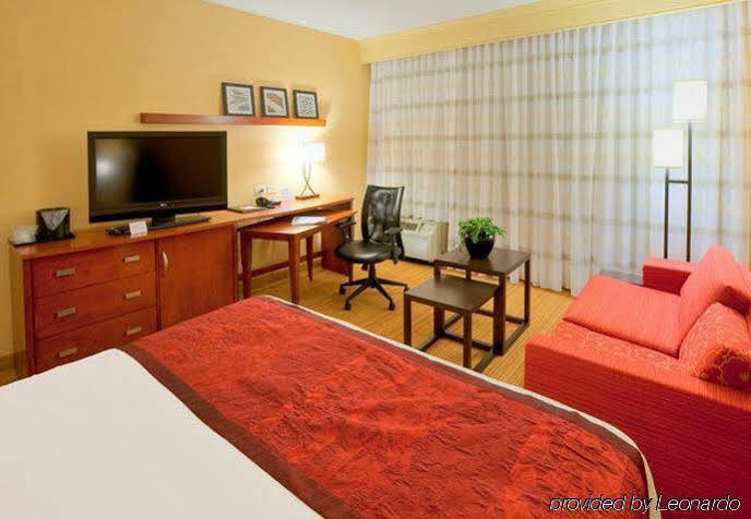 Hotel Courtyard By Marriott Roanoke Airport Exteriér fotografie